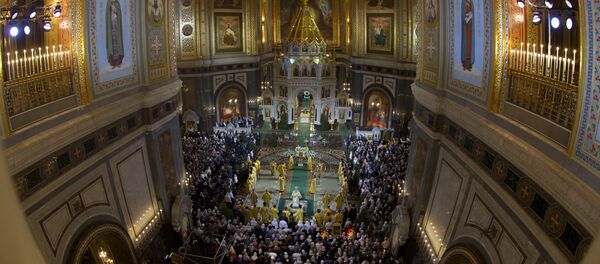 Patriarca ortodoxo russo, Kirill, serve a Missa de Natal na catedral de Cristo Salvador, em Moscou, em 6 de janeiro. Patriarca ortodoxo russo, Kirill, serve a Missa de Natal na catedral de Cristo Salvador, em Moscou, em 6 de janeiro. - Sputnik Brasil