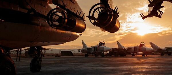Grupo aéreo russo na base de Hmeymim, na Síria Grupo aéreo russo na base de Hmeymim, na Síria - Sputnik Brasil