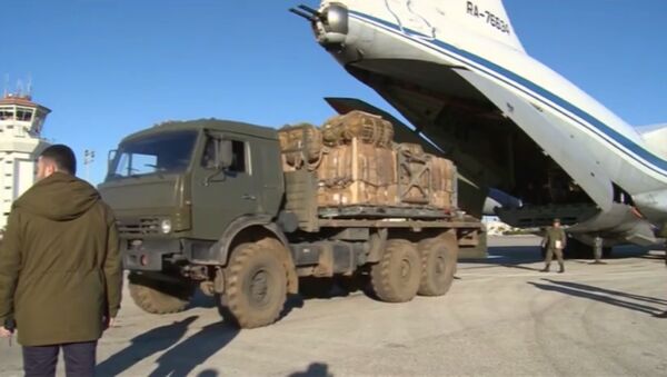 Preparativos da entrega dos primeiros lotes de ajuda humanitária russa na Síria - Sputnik Brasil
