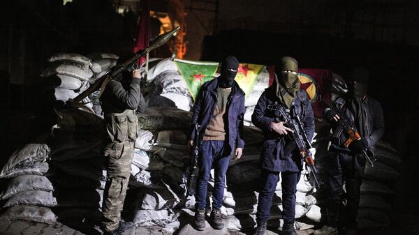Militantes do Partido dos Trabalhadores do Curdistão (PKK, na sigla em curdo) - Sputnik Brasil