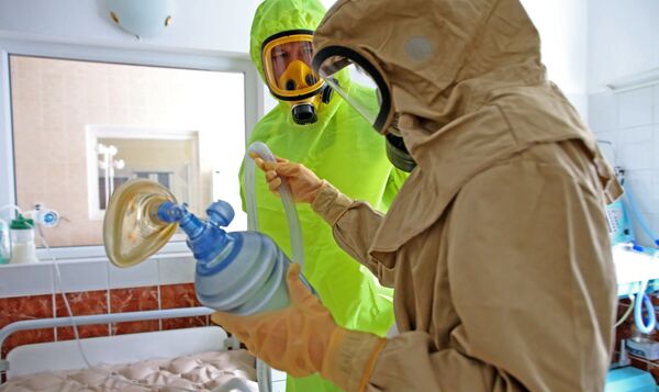 Médicos da região russa de Kaliningrado treinam ações em caso de detecção de pacientes com ebola - Sputnik Brasil