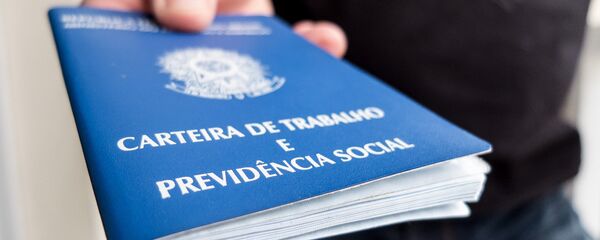 Carteira de Trabalho e Previdência Social - Sputnik Brasil