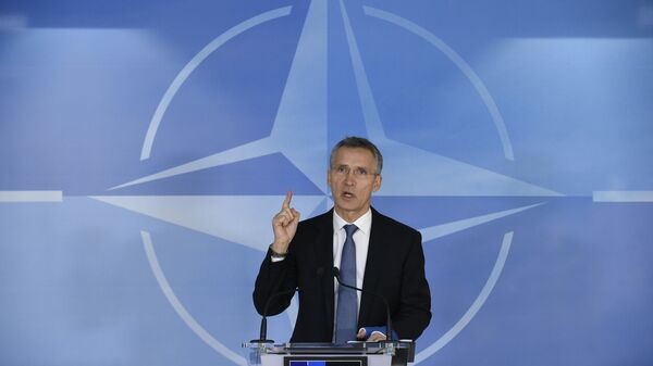 NATO Secretary General Jens Stoltenberg speaks during a press conference before a Foreign Affairs meeting at the NATO headquarters in Brussels on December 01, 2015 - Sputnik Brasil