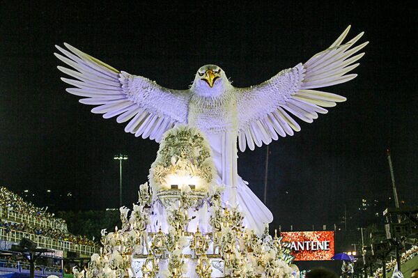 Desfile da Portela no Carnaval 2015 - Sputnik Brasil