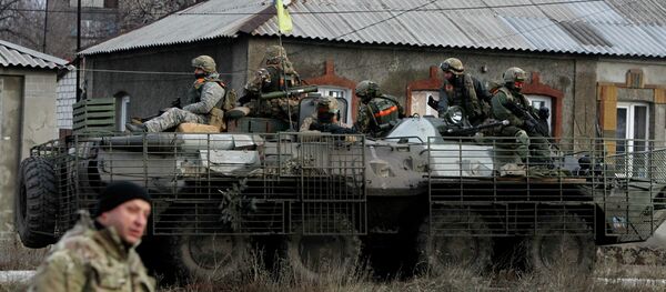 Ukrainian government army soldiers - Sputnik Brasil
