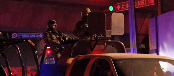 Forças de segurança na cidade de Monterrey, no México, onde, segundo a imprensa local, pelo menos 30 pessoas morreram em um motim na prisão de Topo Chico - Sputnik Brasil