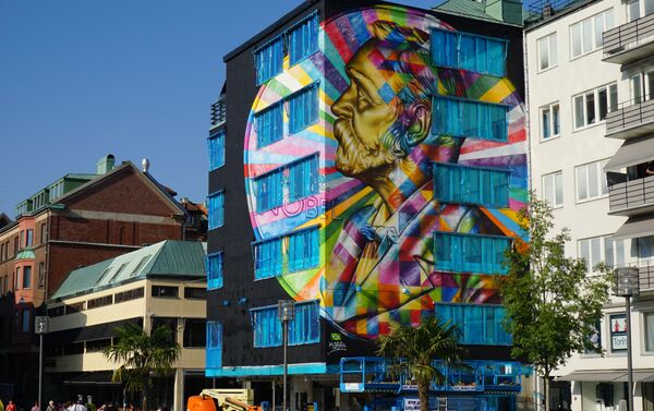 Alfred Nobel, por Eduardo Kobra, Boras, Suécia - Sputnik Brasil