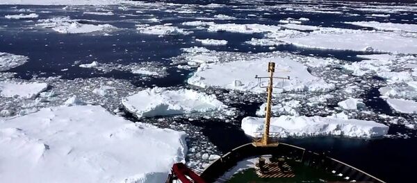 Navio russo Vasily Golovnin - Sputnik Brasil