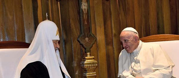 O Patriarca Kirill e o Papa Francisco durante encontro em Havana - Sputnik Brasil
