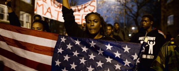 Protesto contra racismo da polícia nos EUA - Sputnik Brasil