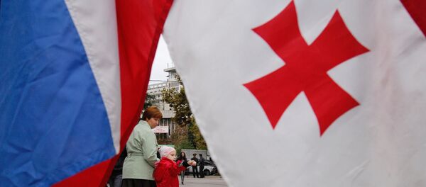 Bandeiras da Rússia e da Geórgia - Sputnik Brasil