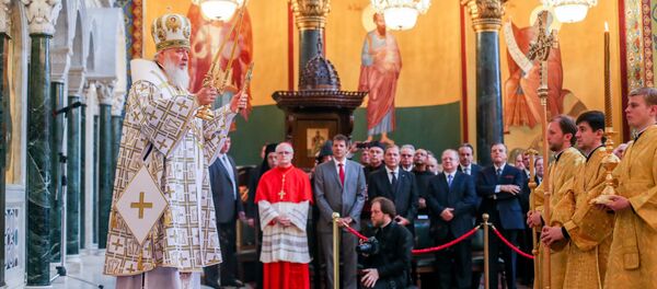 O patriarca ortodoxo russo Kirill celebra a Santa Missa na Catedral Metropolitana Ortodoxa - Sputnik Brasil