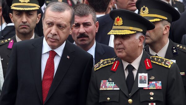 Presidente turco Recep Tayyip Erdogan e oficiais turcos, Ancara, Turquia, 16 de outubro de 2014 - Sputnik Brasil