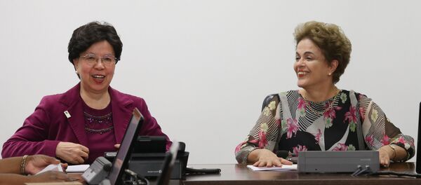 Margaret Chan, diretora da Organização Mundial da Saúde (OMS) com a Presidenta Dilma Rousseff em Brasília. - Sputnik Brasil