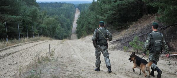 Rava-Ruska checkpoint at Polish-Ukrainian border - Sputnik Brasil