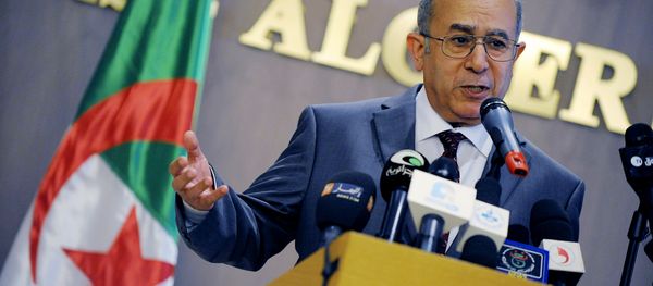 O ministro do Exterior da Argélia Ramtane Lamamra O ministro do Exterior da Argélia Ramtane Lamamra - Sputnik Brasil