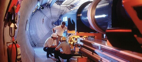 Grande Colisor de Hádrons (LHC) - Sputnik Brasil