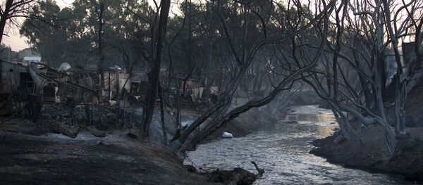 Em 2010, o rio Atoyac teve outra calamidade: em 20 de dezembro daquele ano, explodiu uma parte do oleoduto pertencente à estatal Pemex. 28 pessoas morreram e os bordes do rio ficaram pretos por causa do incêndio - Sputnik Brasil