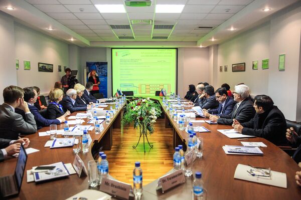 Uma reunião entre as empresas farmacêuticas russas e iranianas - Sputnik Brasil