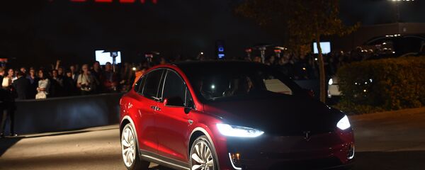 Tesla Model X - Sputnik Brasil