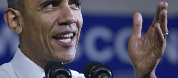 Presidente norte-americano Barack Obama discursa no Centro de Comunidade Unida em Wisconsin, EUA, 3 de março de 2016 - Sputnik Brasil