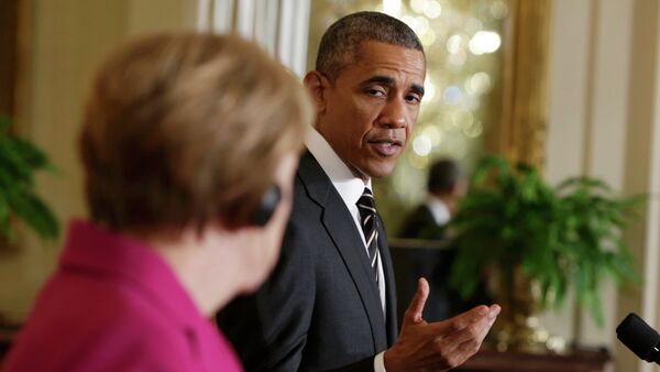 Barack Obama discursa na Casa Branca em companhia de Angela Merkel, 9 de fevereiro de 2015 - Sputnik Brasil
