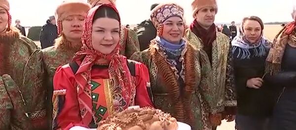 Rússia recebe seus pilotos de volta - Sputnik Brasil