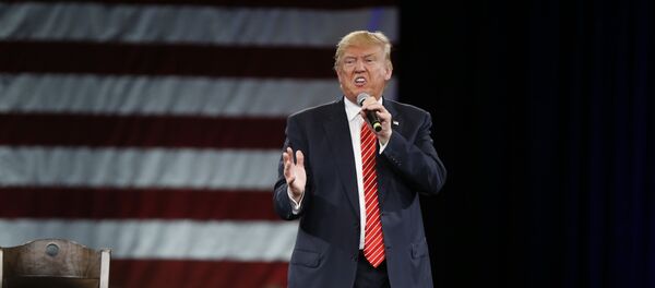 Republican presidential candidate Donald Trump speaks to his supporters at a campaign event in Tampa, Fla. - Sputnik Brasil
