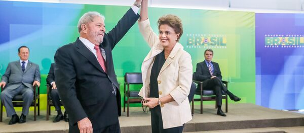 Presidenta Dilma Rousseff durante cerimônia de posse do novo Ministros da Casa Civil, Luiz Inácio Lula da Silva - Sputnik Brasil