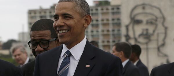 Presidente dos EUA Barack Obama é fotografado com monumento a Che Guevara - Sputnik Brasil
