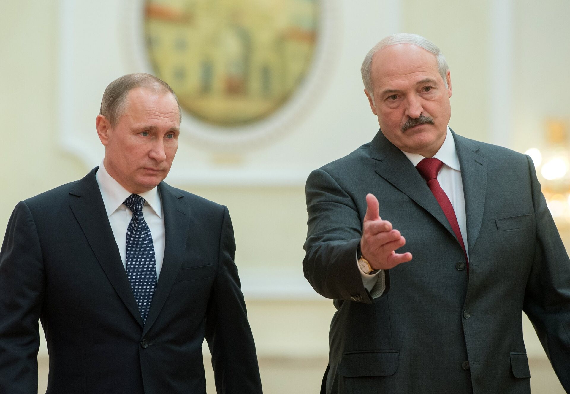 Presidente russo Vladimir Putin e o presidente bielorrusso Aleksandr Lukashenko durante a reunião do Supremo Conselho de Estado da União da Rússia e Bielorrússia, Minsk, Bielorrússia (foto do arquivo) - Sputnik Brasil, 1920, 03.12.2022