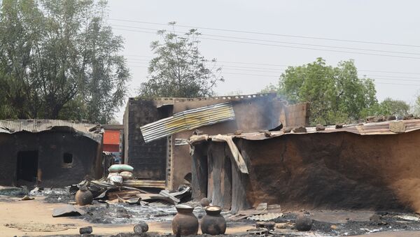 Vila destruída pelo Boko Haram em Maiduguri - Sputnik Brasil