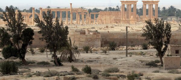 Parte histórica de Palmira destruída pelos terroristas do Daesh, Síria, 27 de março de 2016 - Sputnik Brasil