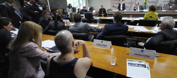 Comissão do Senado discute uso da fosfoetanolamina sintética por pacientes diagnosticados com neoplasia maligna - Sputnik Brasil