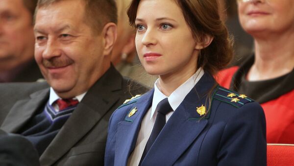 Poklonskaya numa reunião do Conselho de Estado da Criméia - Sputnik Brasil