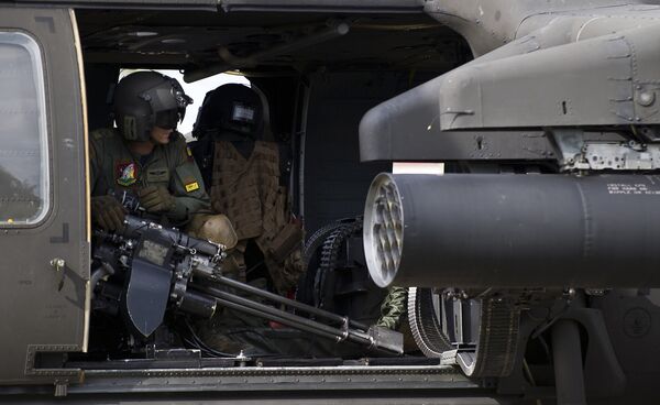 Comando norte-americano envia 60 helicópteros para Colômbia - Sputnik Brasil