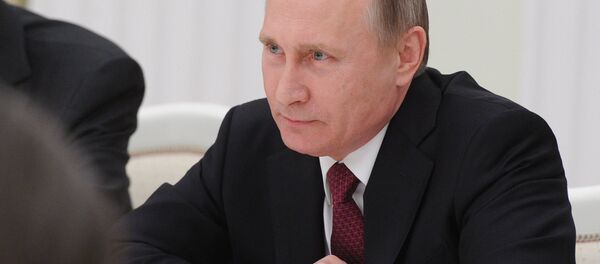 Presidente russo Vladimir Putin durante o seu encontro com o Secretário de Estado norte-americano John Kerry  em Kremlin, Mosocu, Rússia, 24 de março de 2016 - Sputnik Brasil