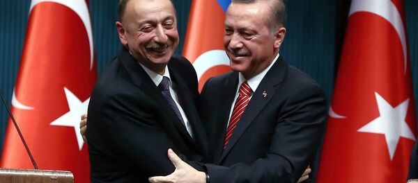 Ancara aproveita o conflito em Nagorno-Karabakh para defender os seus interesses geopolíticos - Sputnik Brasil