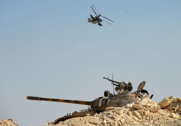 Helicópteros russos Ka-52 'Alligator' são usados contra o Daesh na Síria - Sputnik Brasil