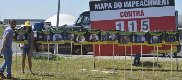 Placar do impeachment em Brasília - Sputnik Brasil