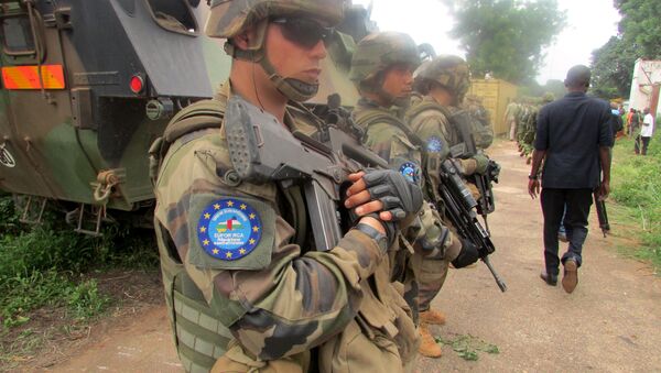 Soldados da Força da União Europeia (EUFOR) na República Centro-Africana - Sputnik Brasil