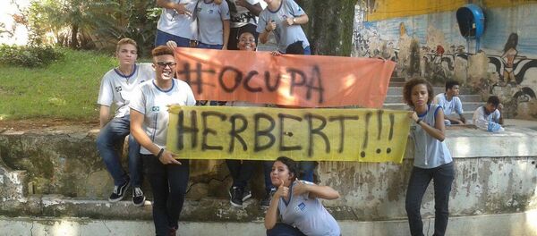 Estudantes ocupam colégio na Zona Norte do Rio de Janeiro - Sputnik Brasil