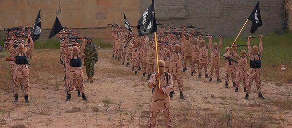 Militantes do Estado Islâmico no Iraque - Sputnik Brasil