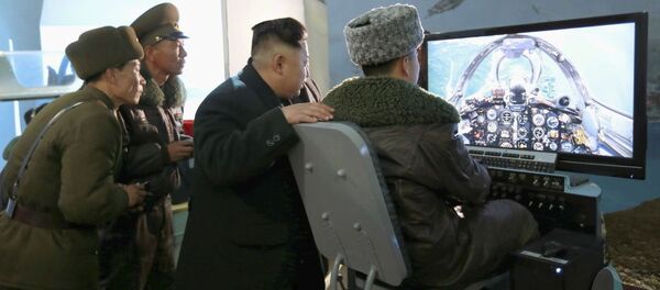 Líder norte-coreano Kim Jong-un inspeciona o Exército - Sputnik Brasil