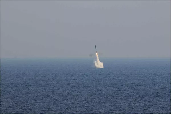 Em meio a tensões com China, Índia testa míssil supersônico BrahMos Em meio a tensões com China, Índia testa míssil supersônico BrahMos - Sputnik Brasil
