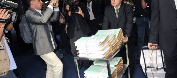 Documentação relativa ao processo de impeachment chega ao Senado Federal - Sputnik Brasil