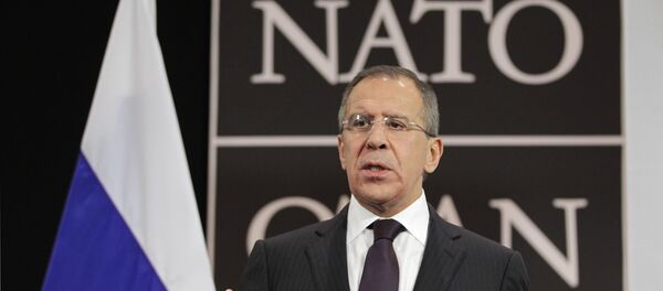 Chanceler russo Sergei Lavrov na conferência da imprensa da OTAN, Bruxelas 2011 - Sputnik Brasil