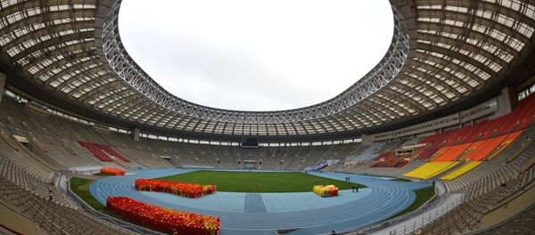 A renovação do estádio Luzhniki em Moscou para a Copa do Mundo de 2018 A renovação do estádio Luzhniki em Moscou para a Copa do Mundo de 2018 - Sputnik Brasil
