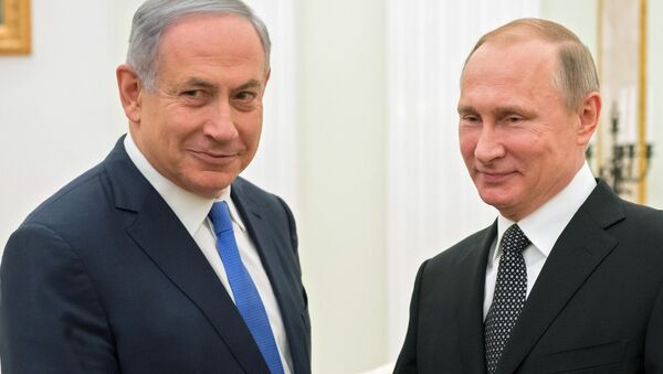 O presidente da Rússia, Vladimir Putin, e o primeiro-ministro israelense Benjamin Netanyahu durante a reunião no Kremlin. 21 de abril, 2016 - Sputnik Brasil