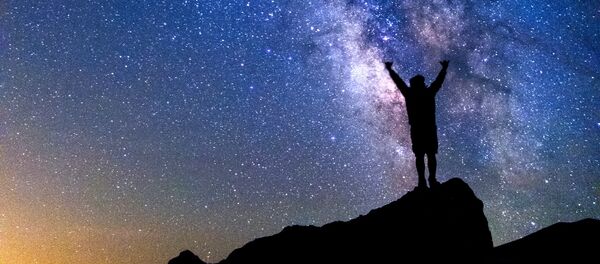 Hoje em dia ninguém tem duvidas que não estamos sozinhos no Universo. - Sputnik Brasil